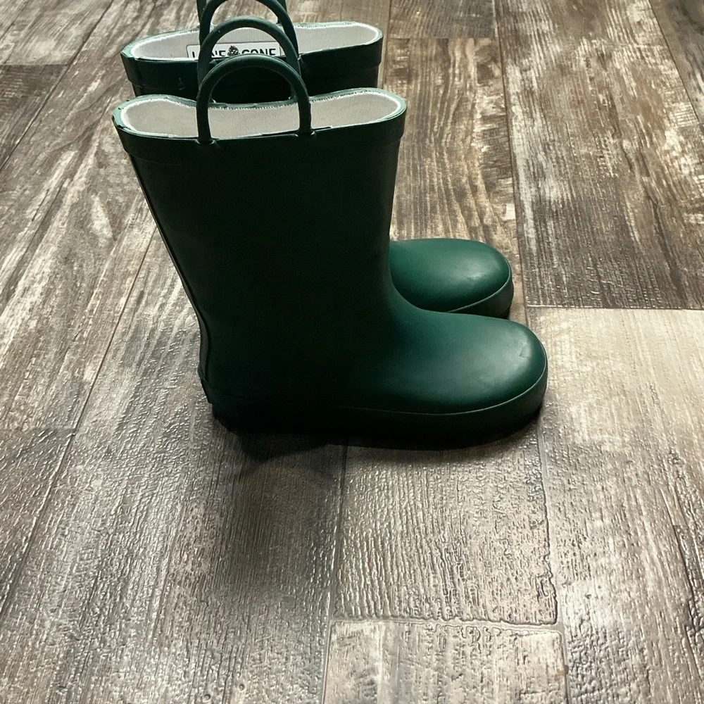 Lone Cone Children's Tall Green Rubber Rain Boots Size 13